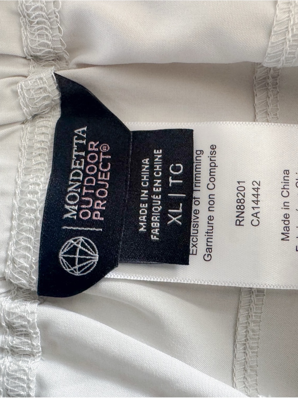 Mondetta Light Cream Pleated Drawstring Shorts NWT - Picture 3 of 3